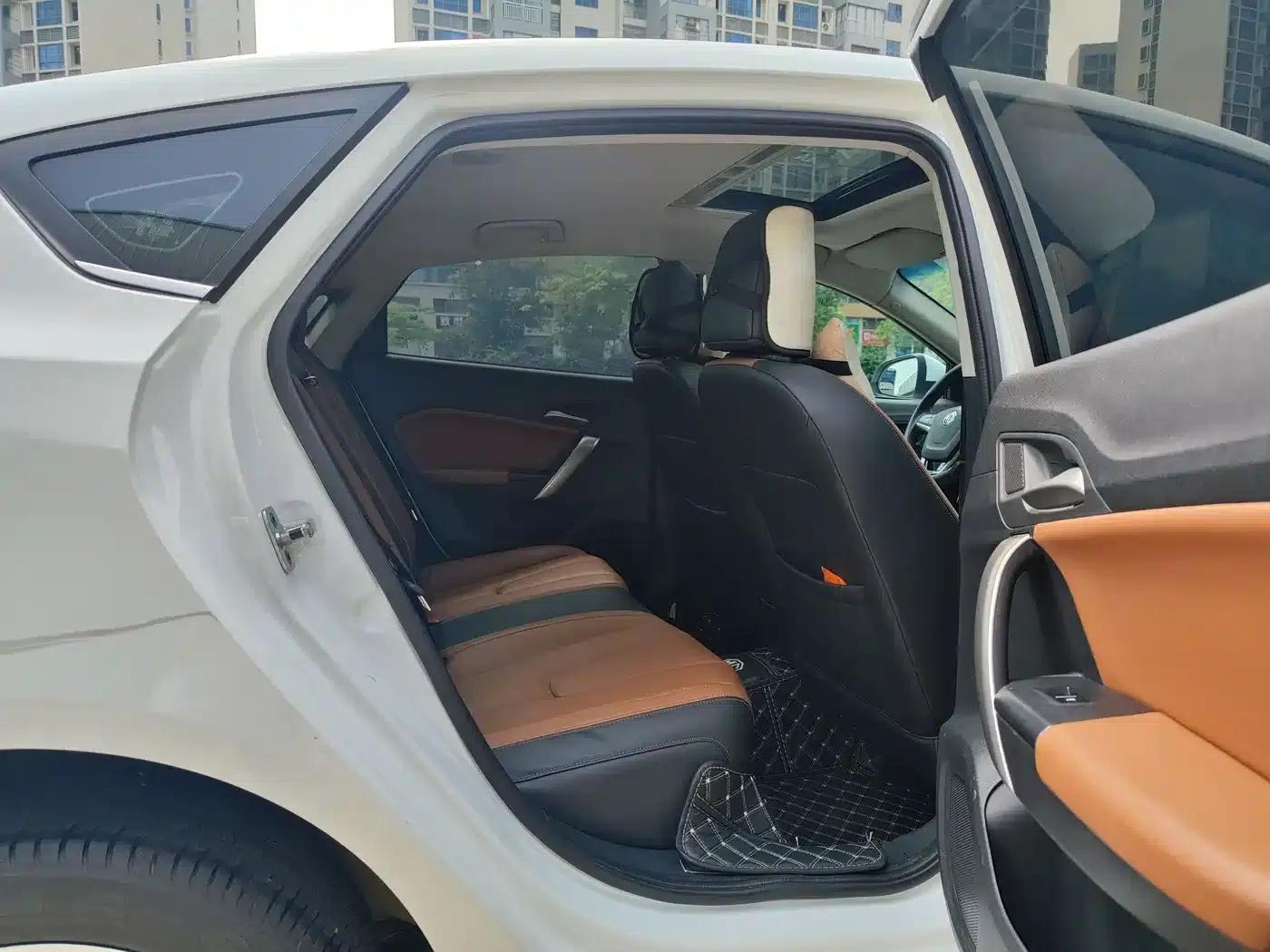 2016 Ford GT 1.5T Automatic Value Luxury Edition — миниатюра 13