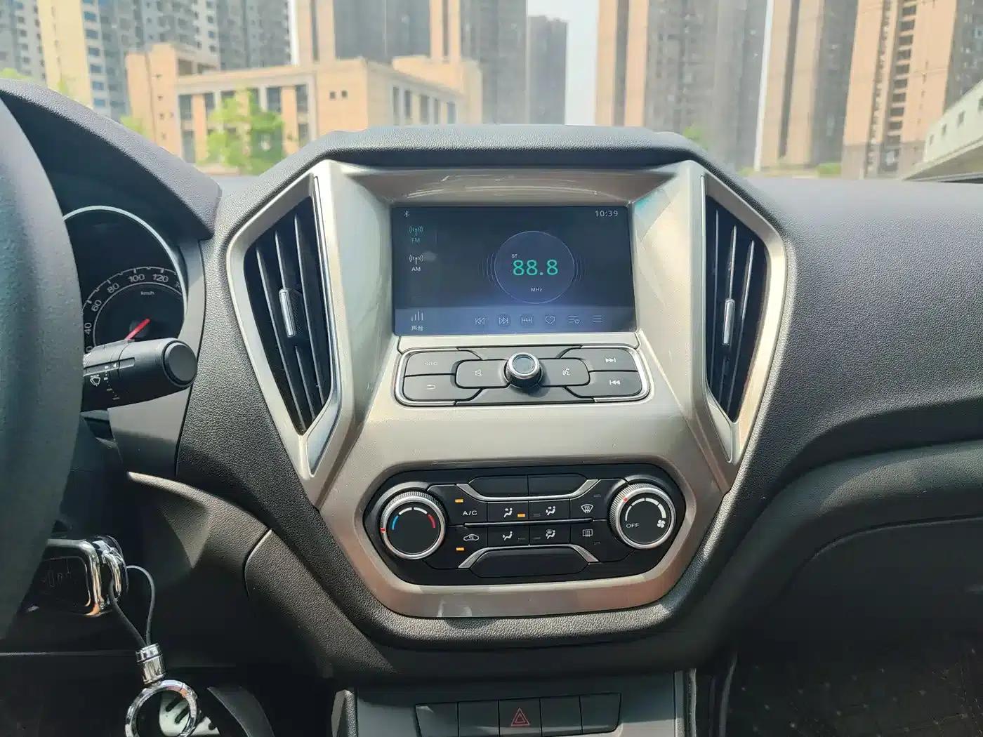 2016 Ford GT 1.5T Automatic Value Luxury Edition — миниатюра 17