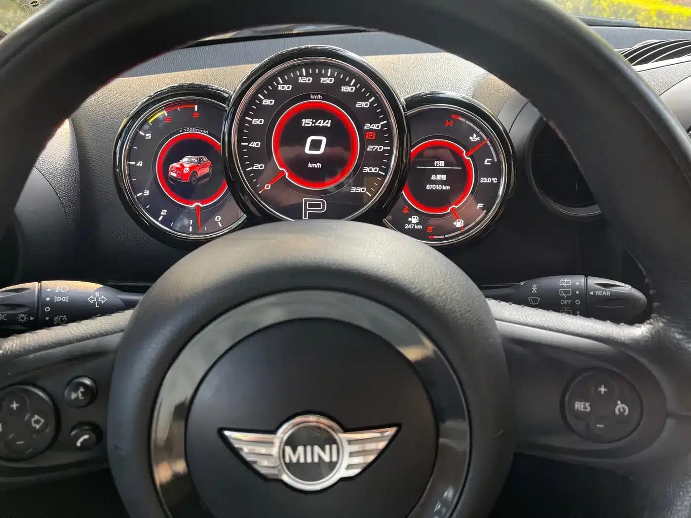 2013 MINI PACEMAN 1.6L COOPER — миниатюра 9