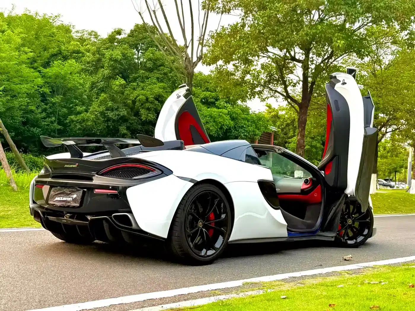 McLaren 570 2019 Model 570S 3.8T Spider — миниатюра 6