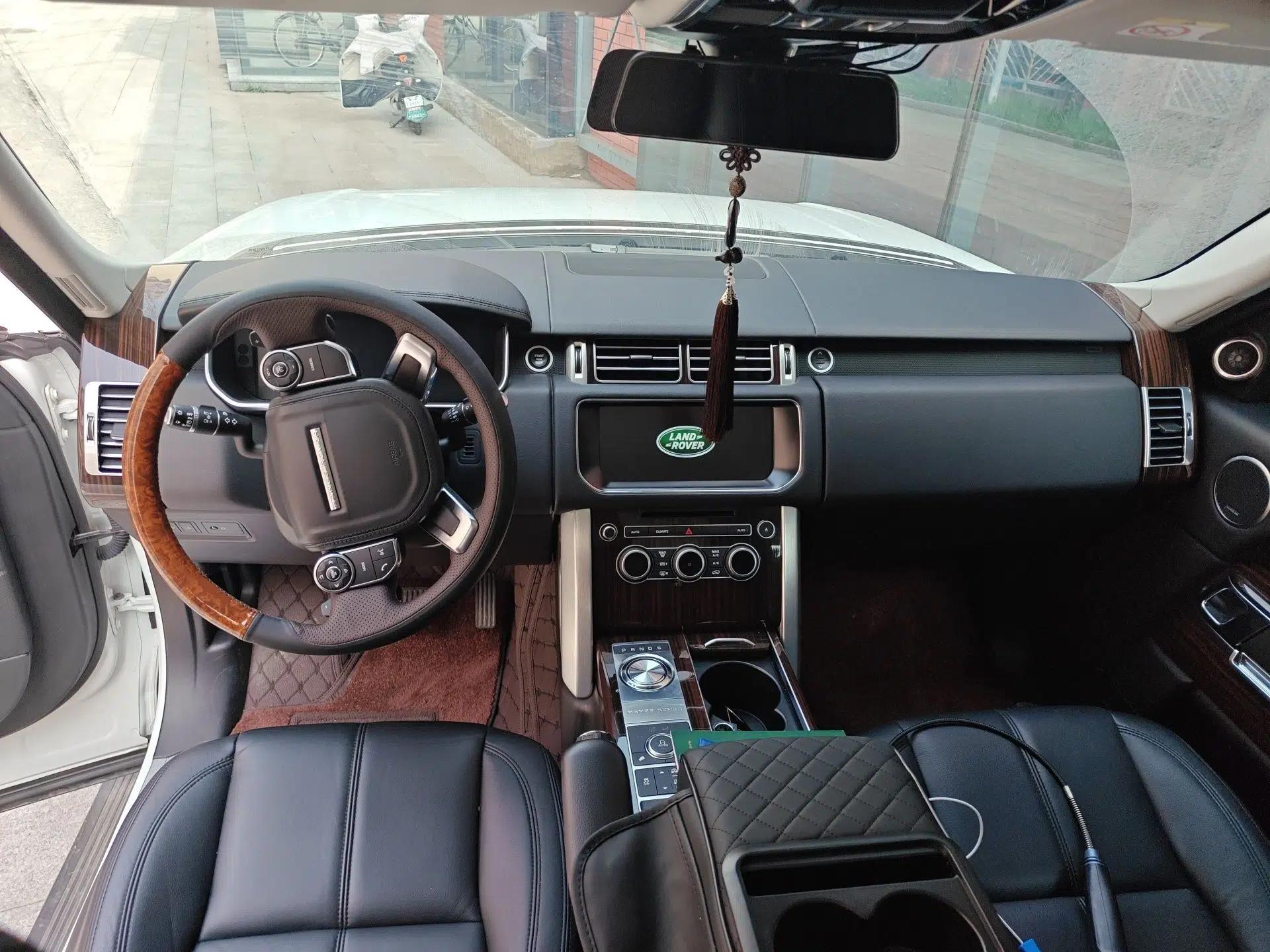 Land Rover Range Vogue  — миниатюра 10