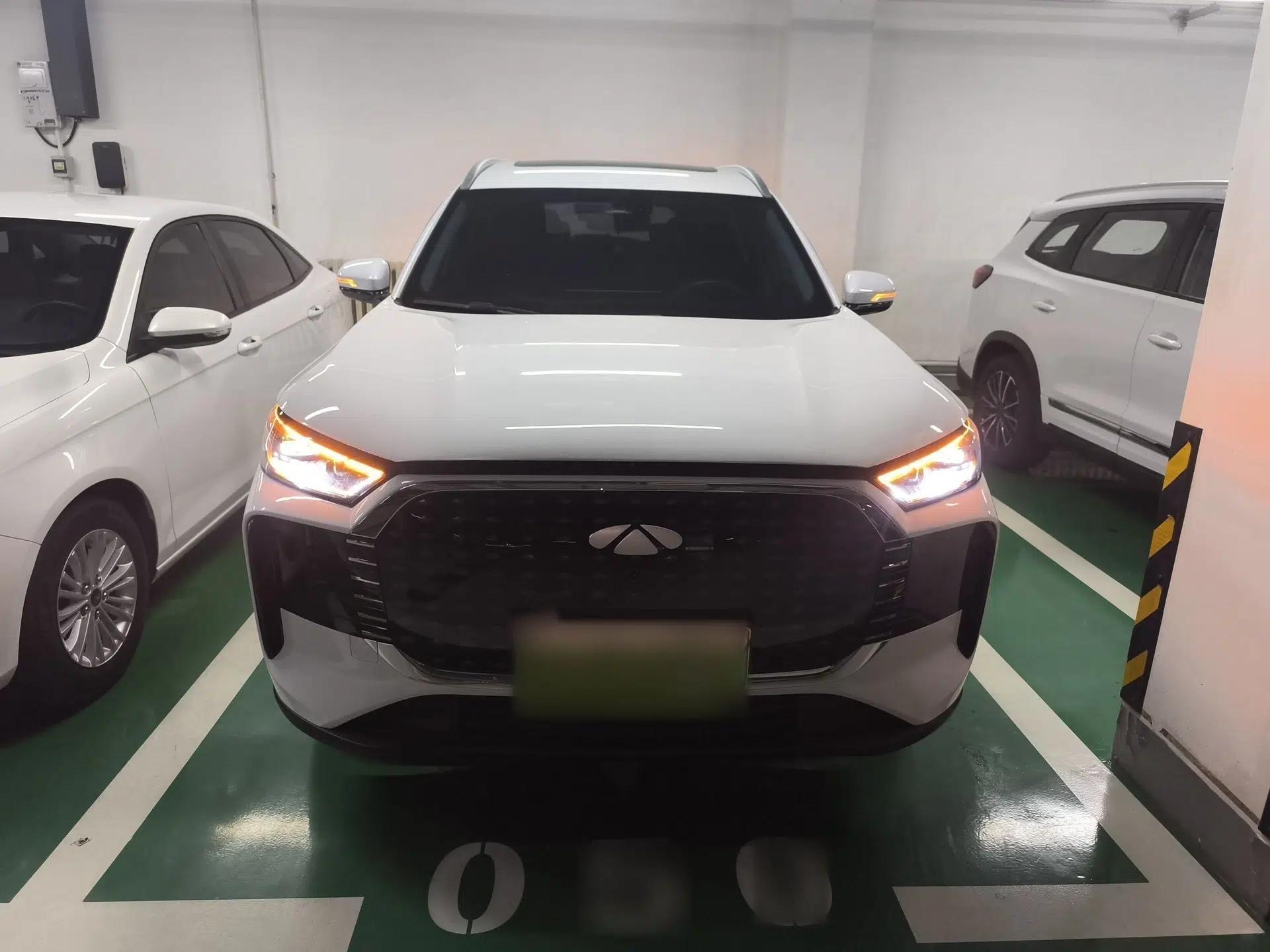 Chery Fengyun T8 2025 1.5T 130 km Luxury Edition 5-Seater — миниатюра 2