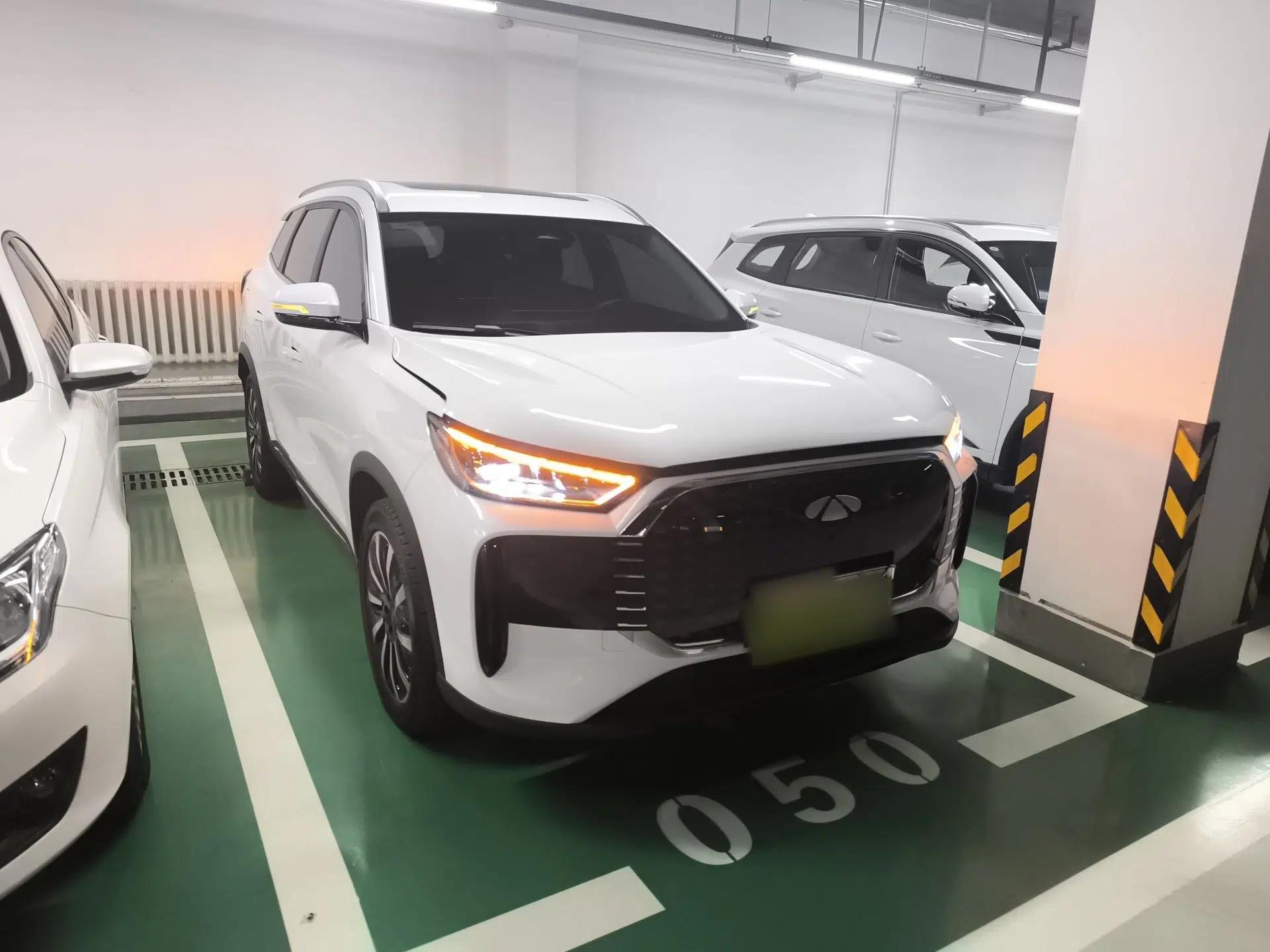 Chery Fengyun T8 2025 1.5T 130 km Luxury Edition 5-Seater — миниатюра 3
