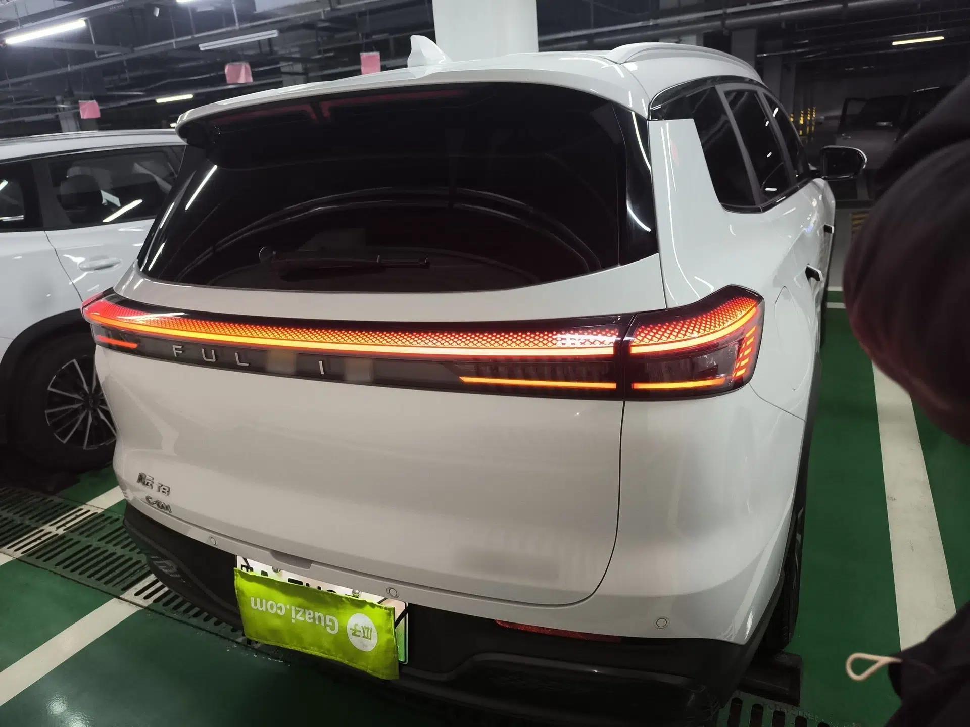 Chery Fengyun T8 2025 1.5T 130 km Luxury Edition 5-Seater — миниатюра 5