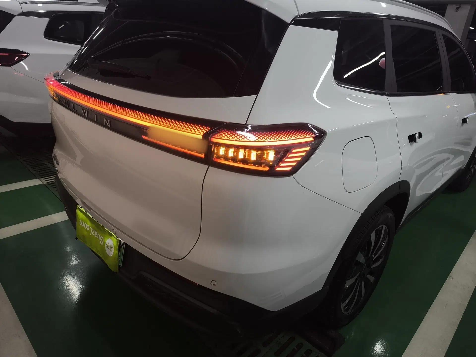 Chery Fengyun T8 2025 1.5T 130 km Luxury Edition 5-Seater — миниатюра 7