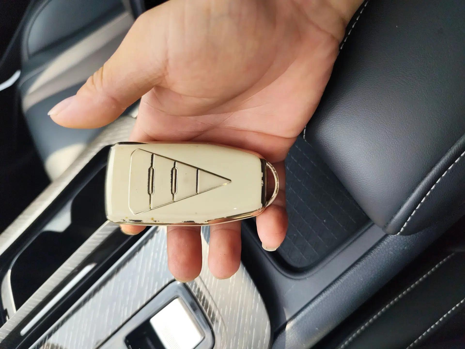 Venucia V 2021 260T Idol Edition — миниатюра 19