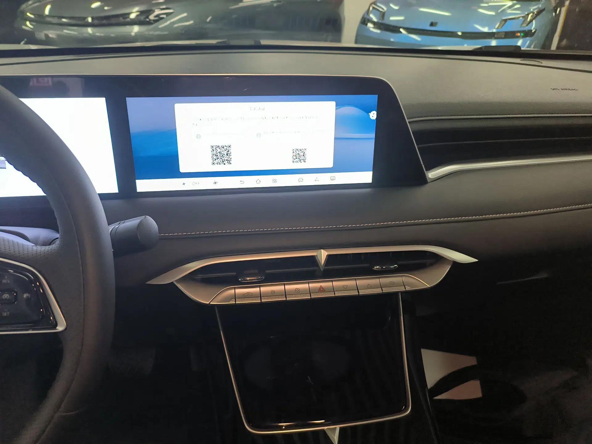 Venucia V DD-i 2025 Orca 150km Joyful Journey Edition — миниатюра 16