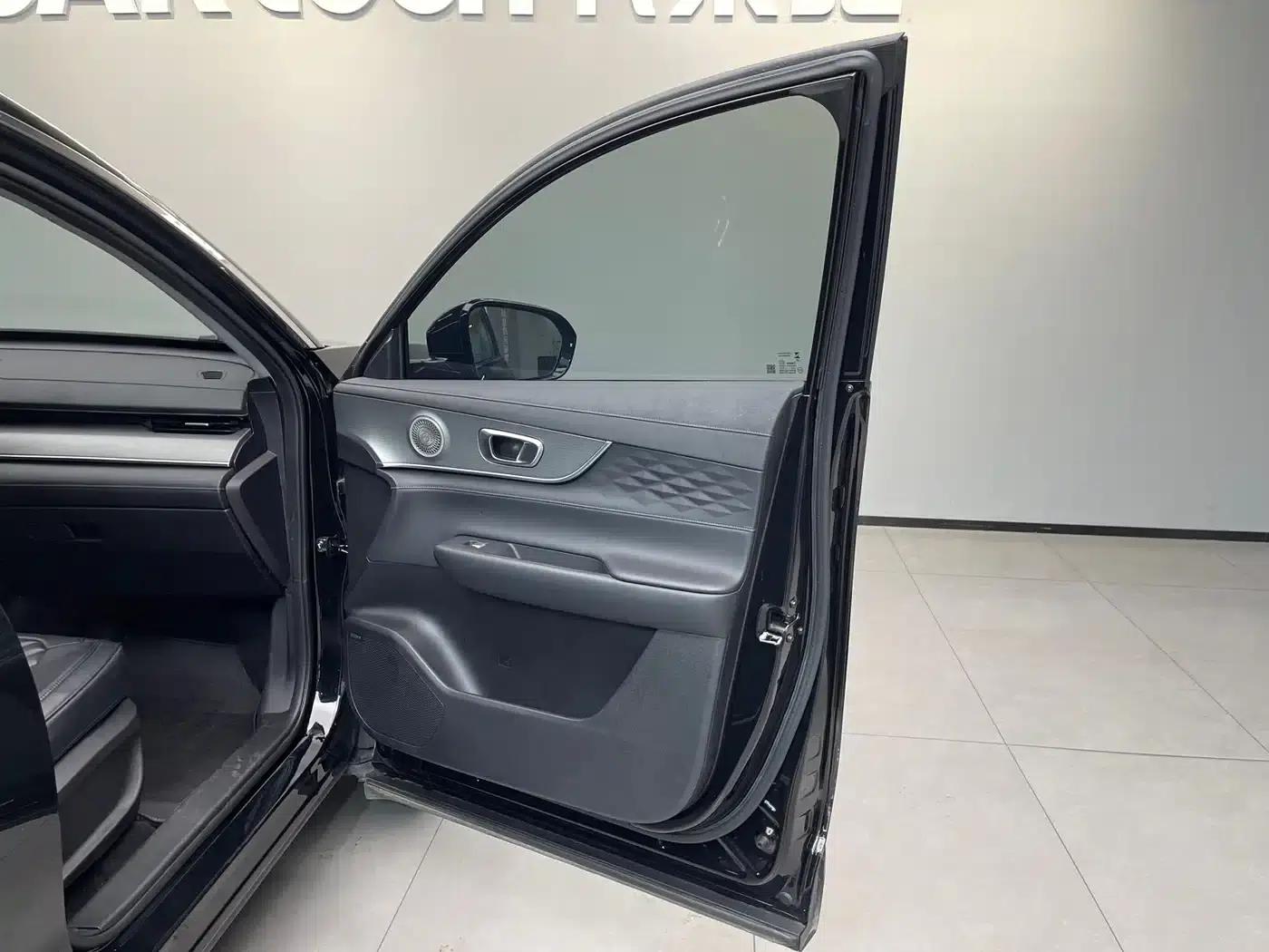 Fengyun T8 2025 1.5T 130km Comfort Edition 5-seater — миниатюра 28