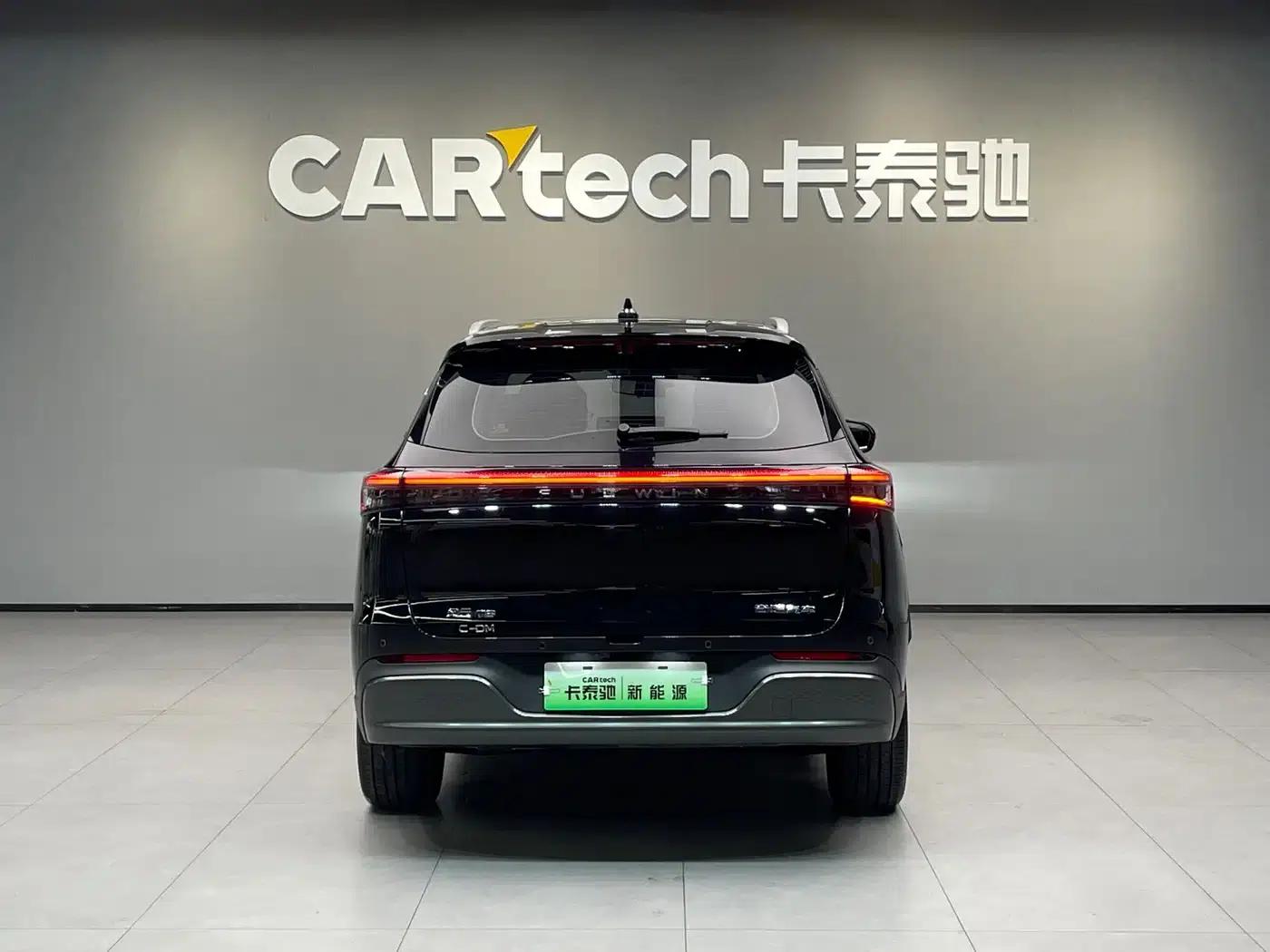 Fengyun T8 2025 1.5T 130km Comfort Edition 5-seater — миниатюра 5
