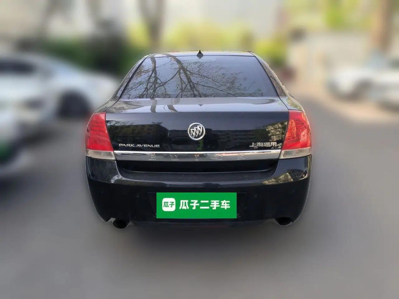 Buick Park Avenue 2011 Bao'ao Forum Commemorative Edition — миниатюра 5