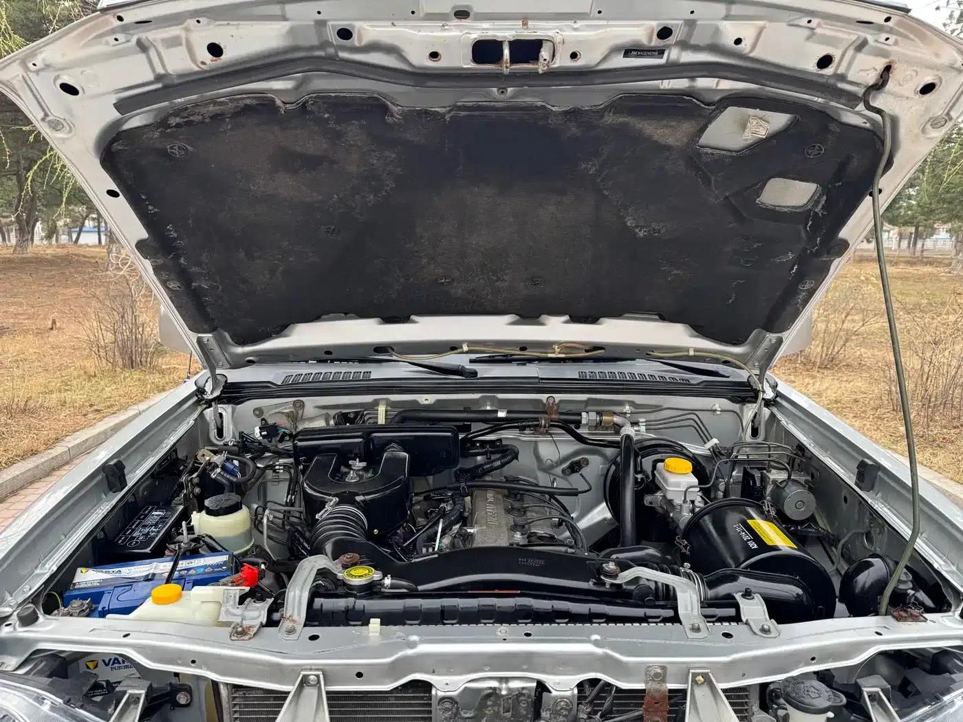 Nissan Paladin 2013 2.4L 4WD Standard Edition (China IV Emission Standard) — миниатюра 5