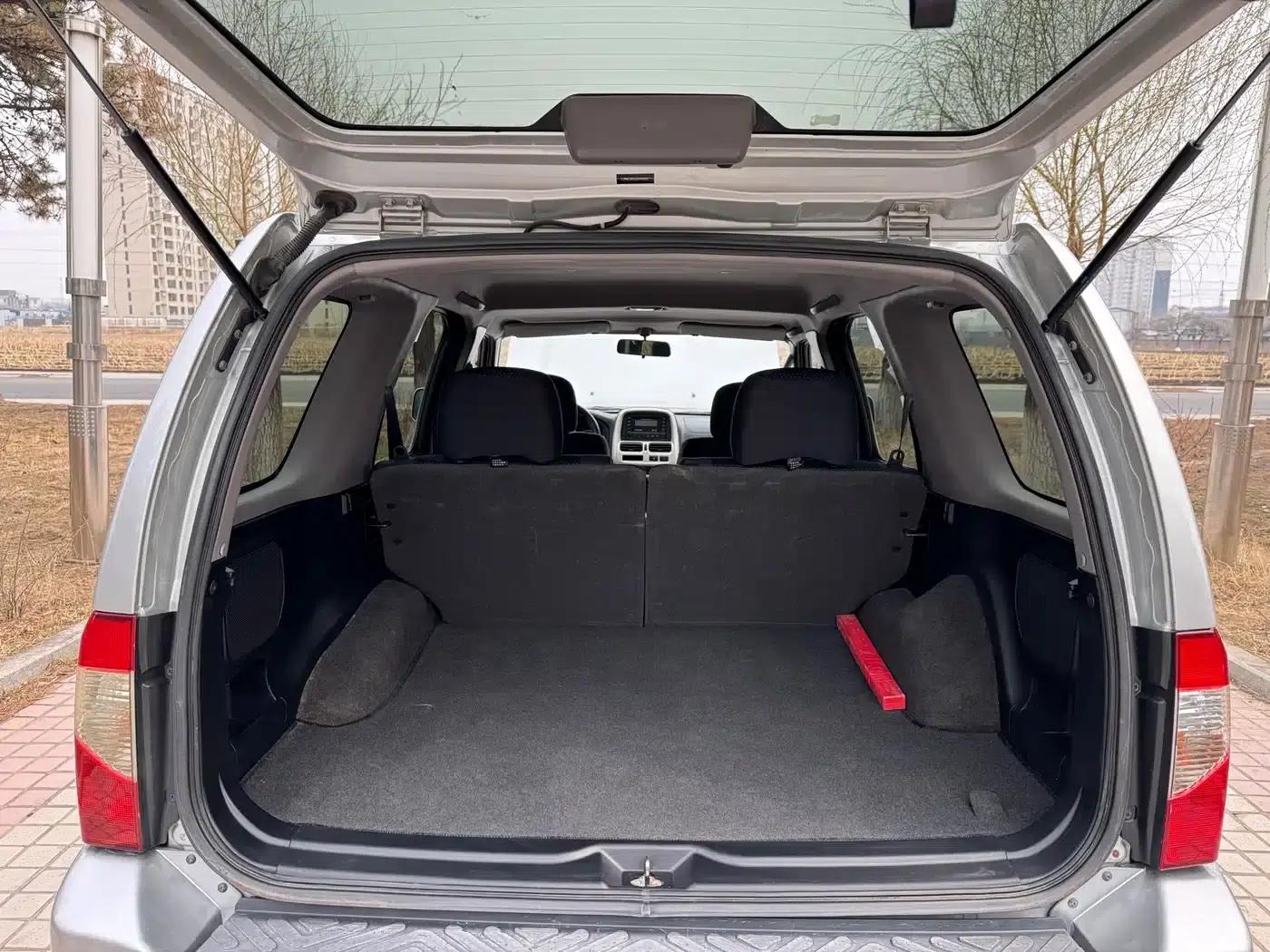 Nissan Paladin 2013 2.4L 4WD Standard Edition (China IV Emission Standard) — миниатюра 9