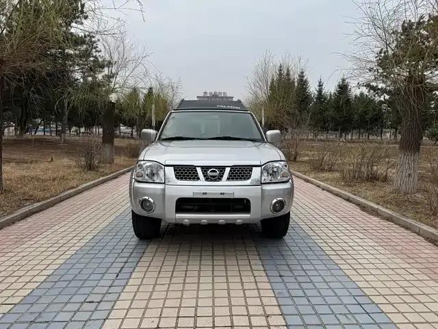 Nissan Paladin 2013 2.4L 4WD Standard Edition (China IV Emission Standard)