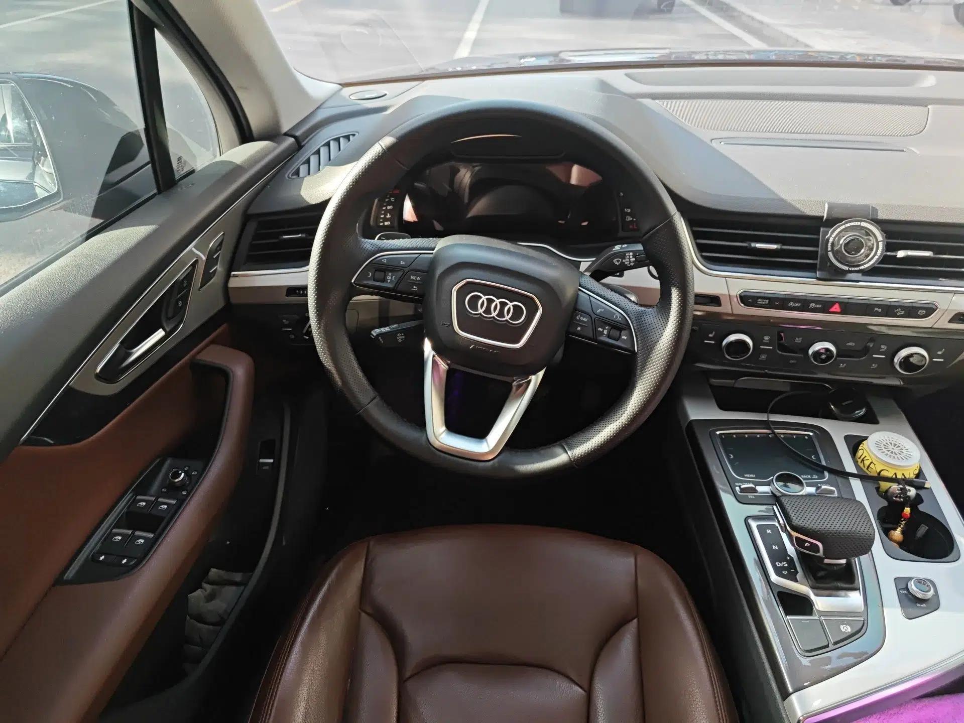 Audi Q7  — миниатюра 11
