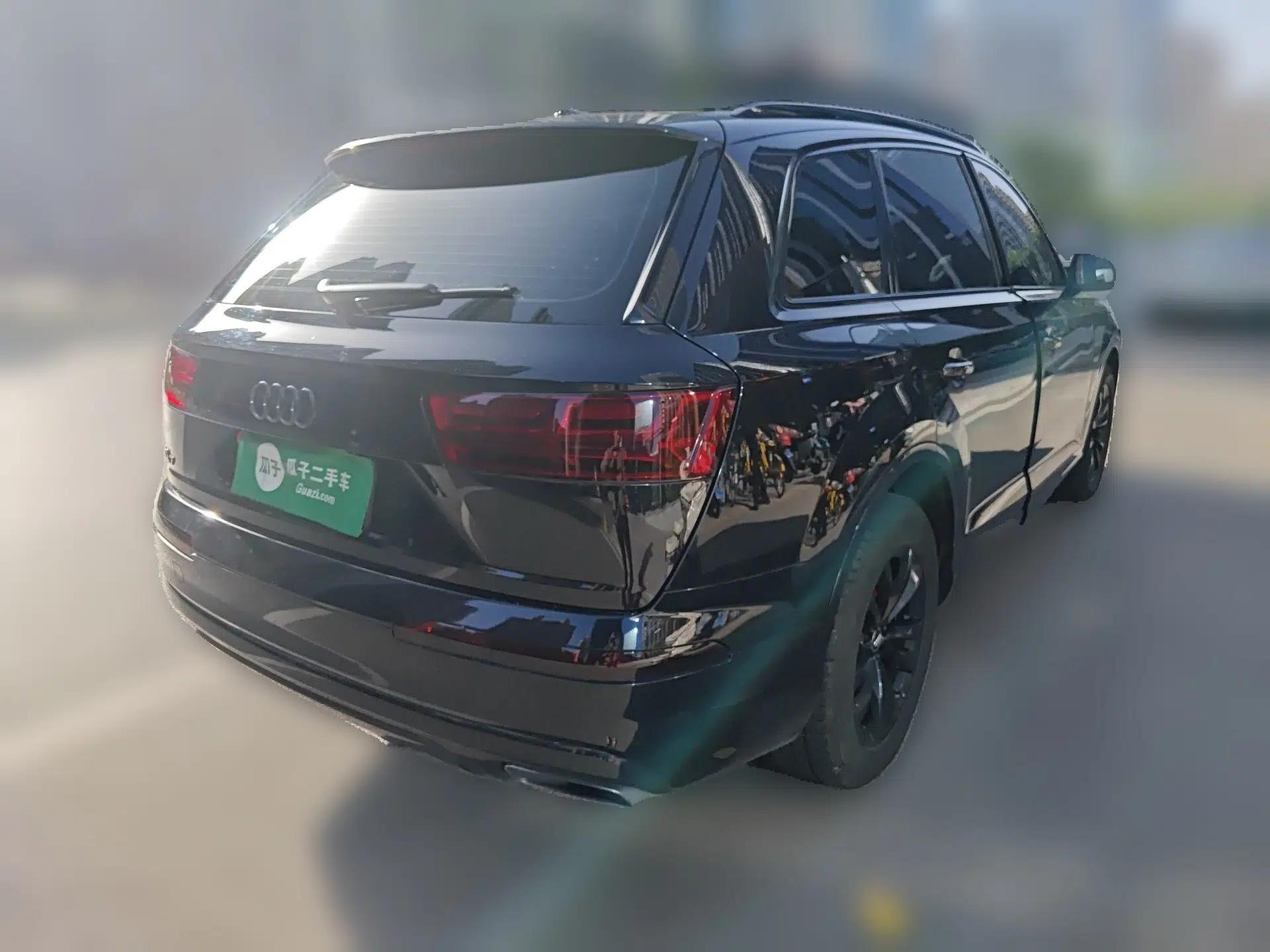 Audi Q7  — миниатюра 6