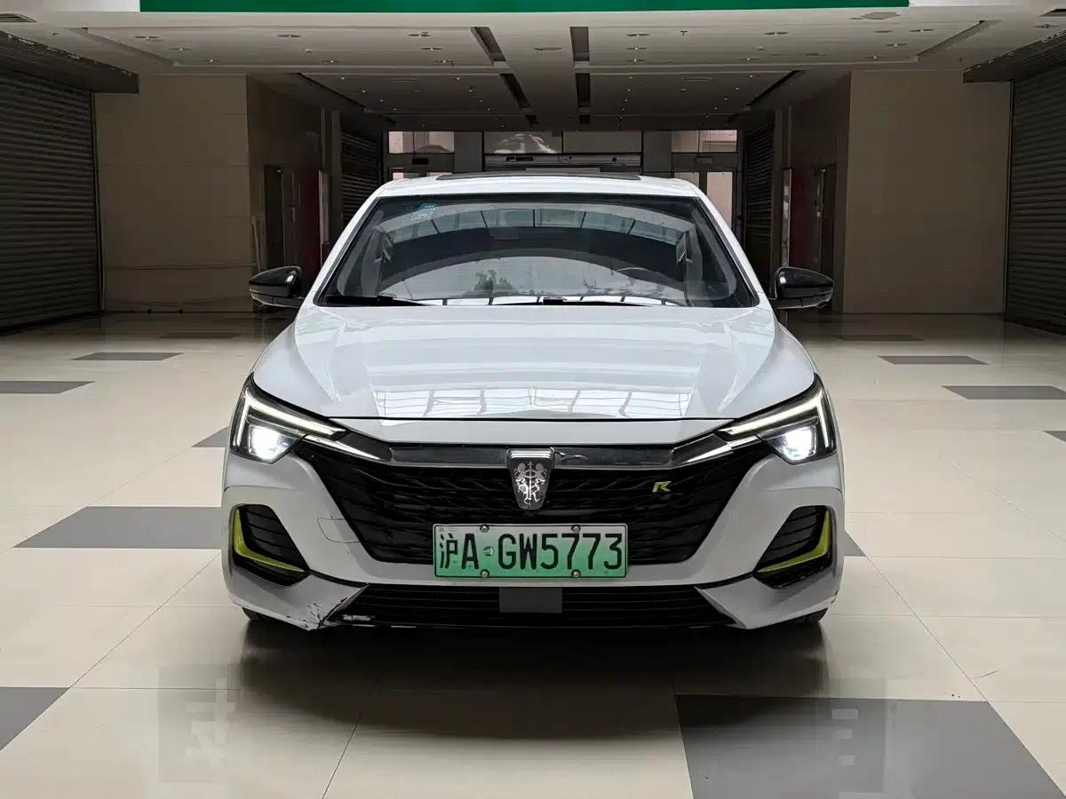 Roewe i6 MAX 2020 300TGI Automatic Cool Panoramic Sunroof Edition — миниатюра 2