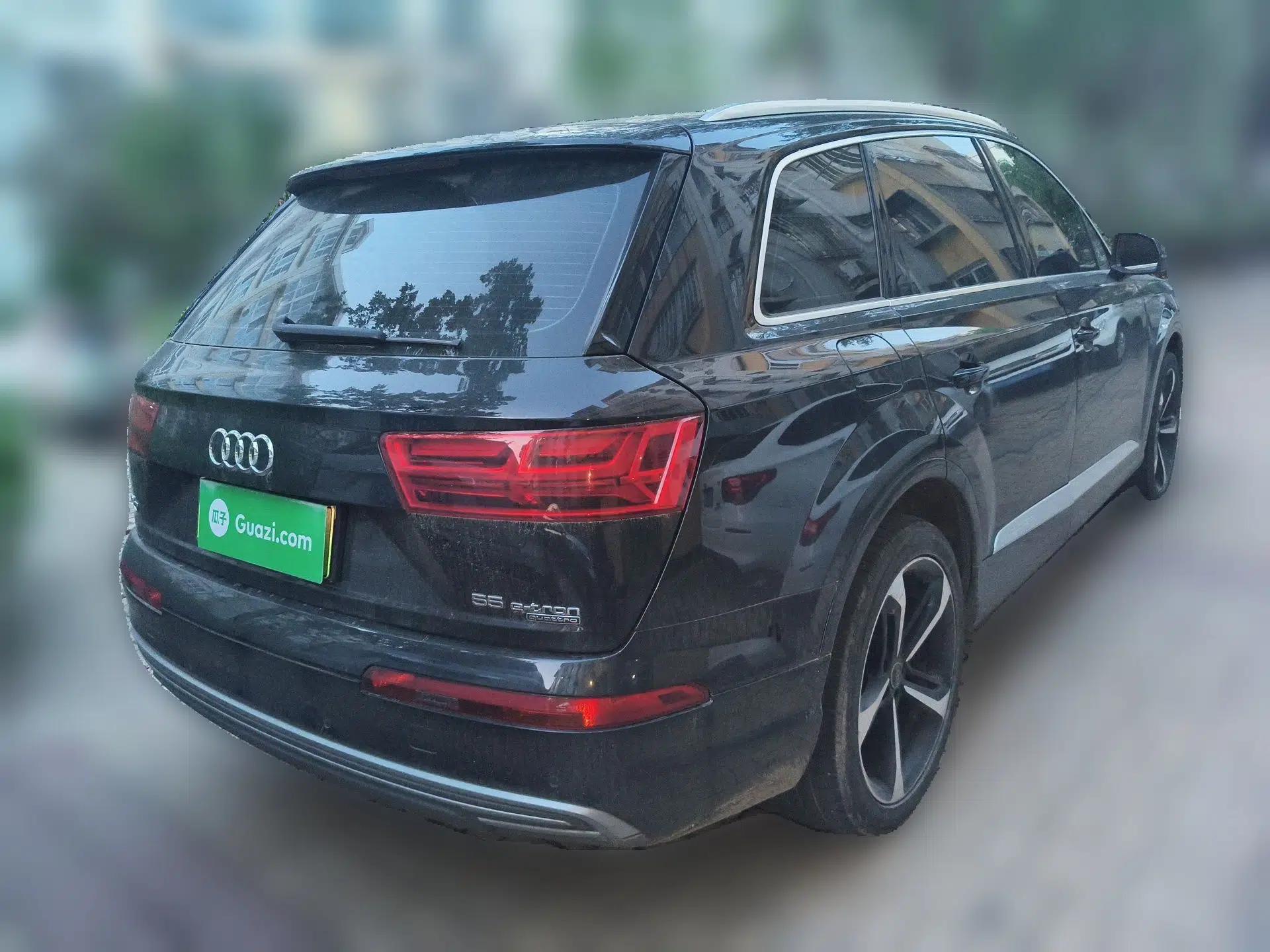 Audi Q7 New Energy 2019 55 e-tron — миниатюра 6