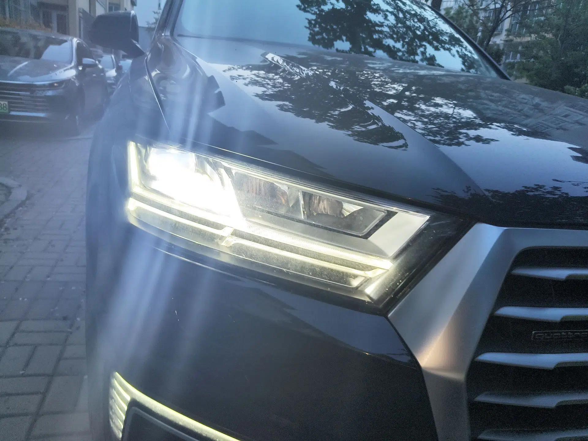 Audi Q7 New Energy 2019 55 e-tron — миниатюра 7