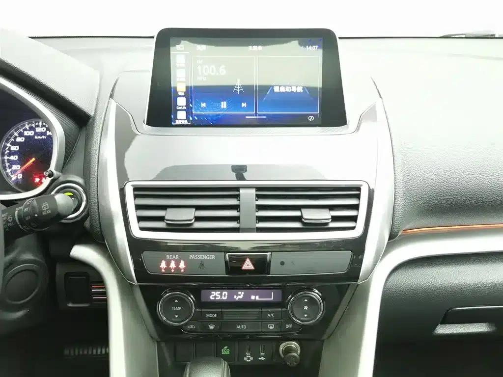 Eclipse Cross 2018 1.5T CVT 2WD Dream Edition — миниатюра 12