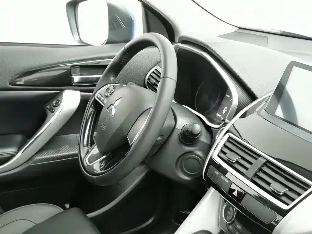 Eclipse Cross 2018 1.5T CVT 2WD Dream Edition — миниатюра 22