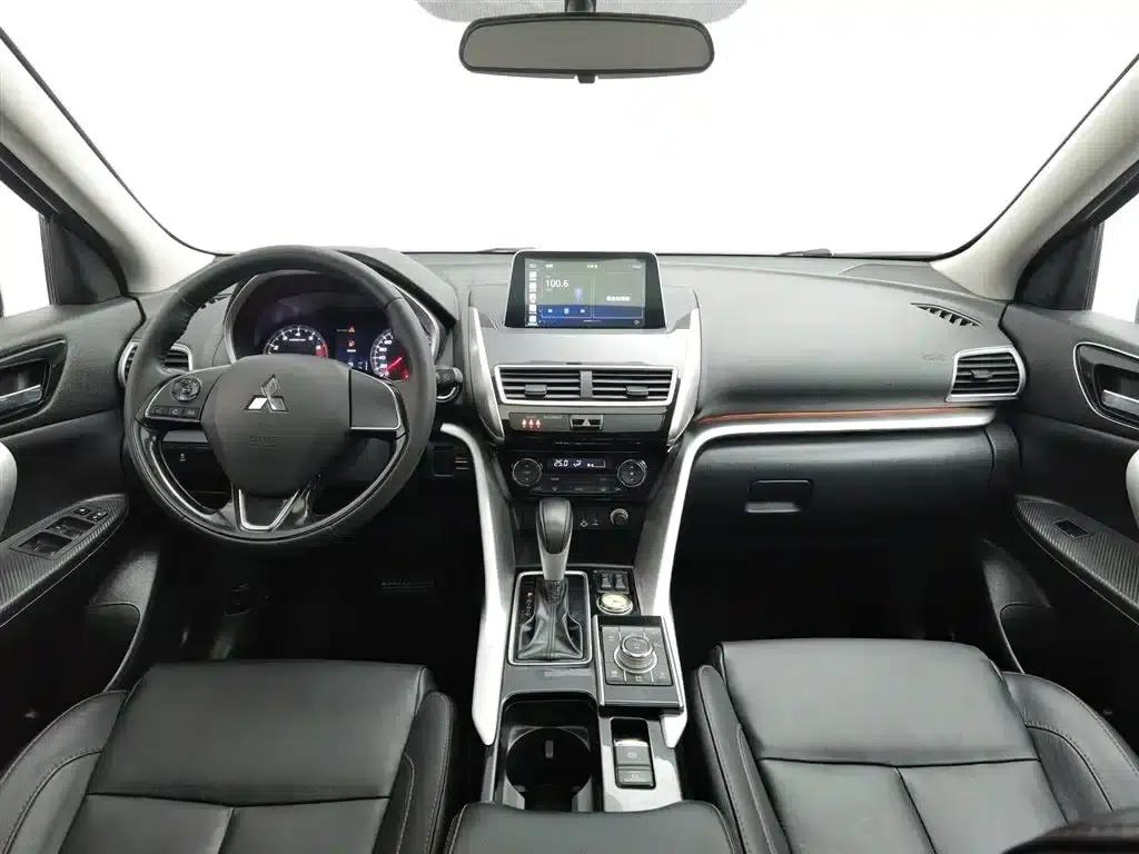 Eclipse Cross 2018 1.5T CVT 2WD Dream Edition — миниатюра 5