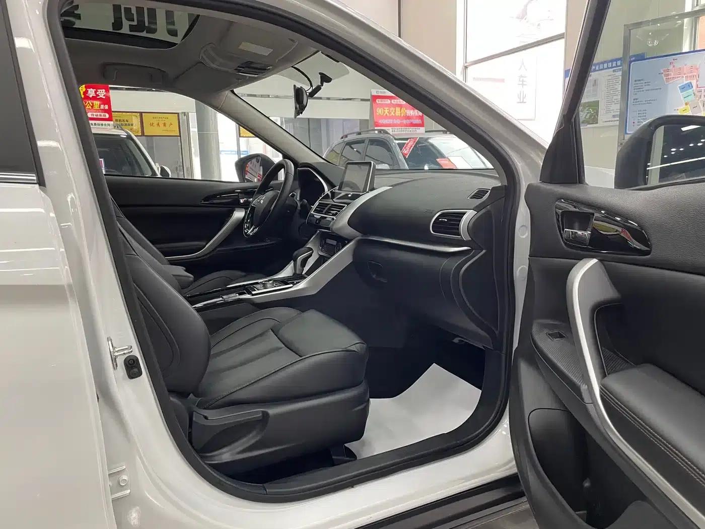 Eclipse Cross 2019 1.5T CVT 2WD Dream Edition (China VI Emission Standard) — миниатюра 17