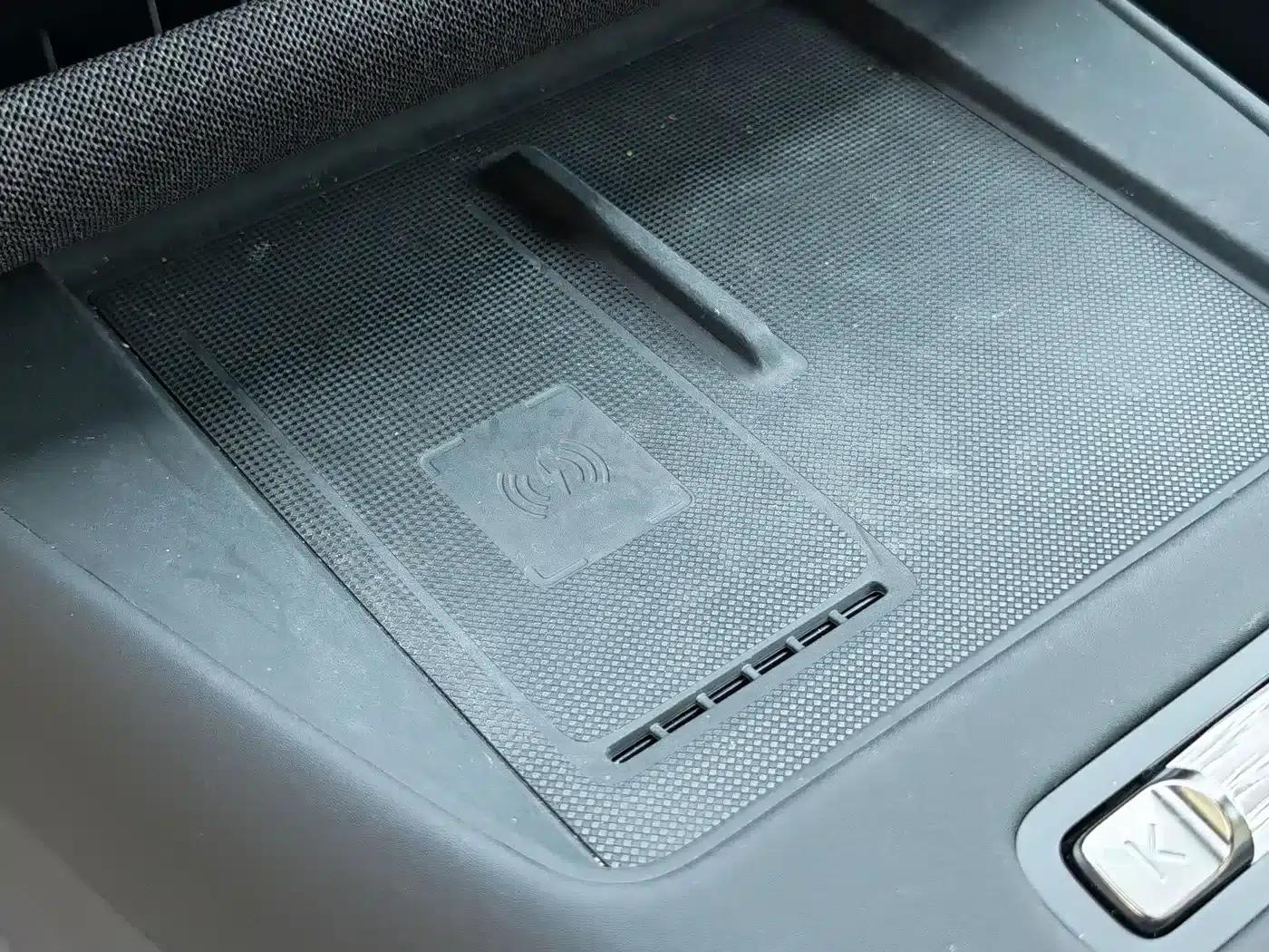 2026 Volvo XC70 Plug-in Hybrid, All-Wheel Drive, Extended Range Plus — миниатюра 16