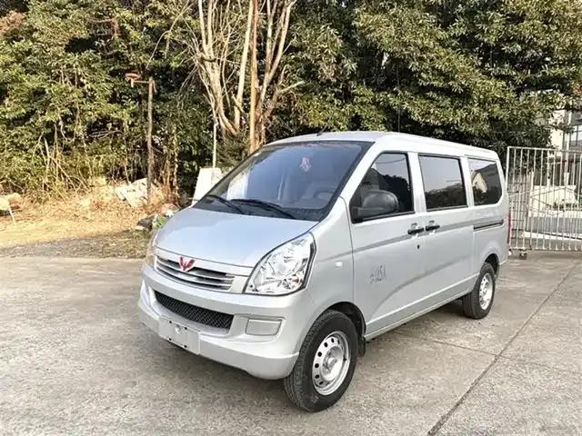Wuling Rongguang S 2021 1.2L Standard Edition 7-Seater LSI