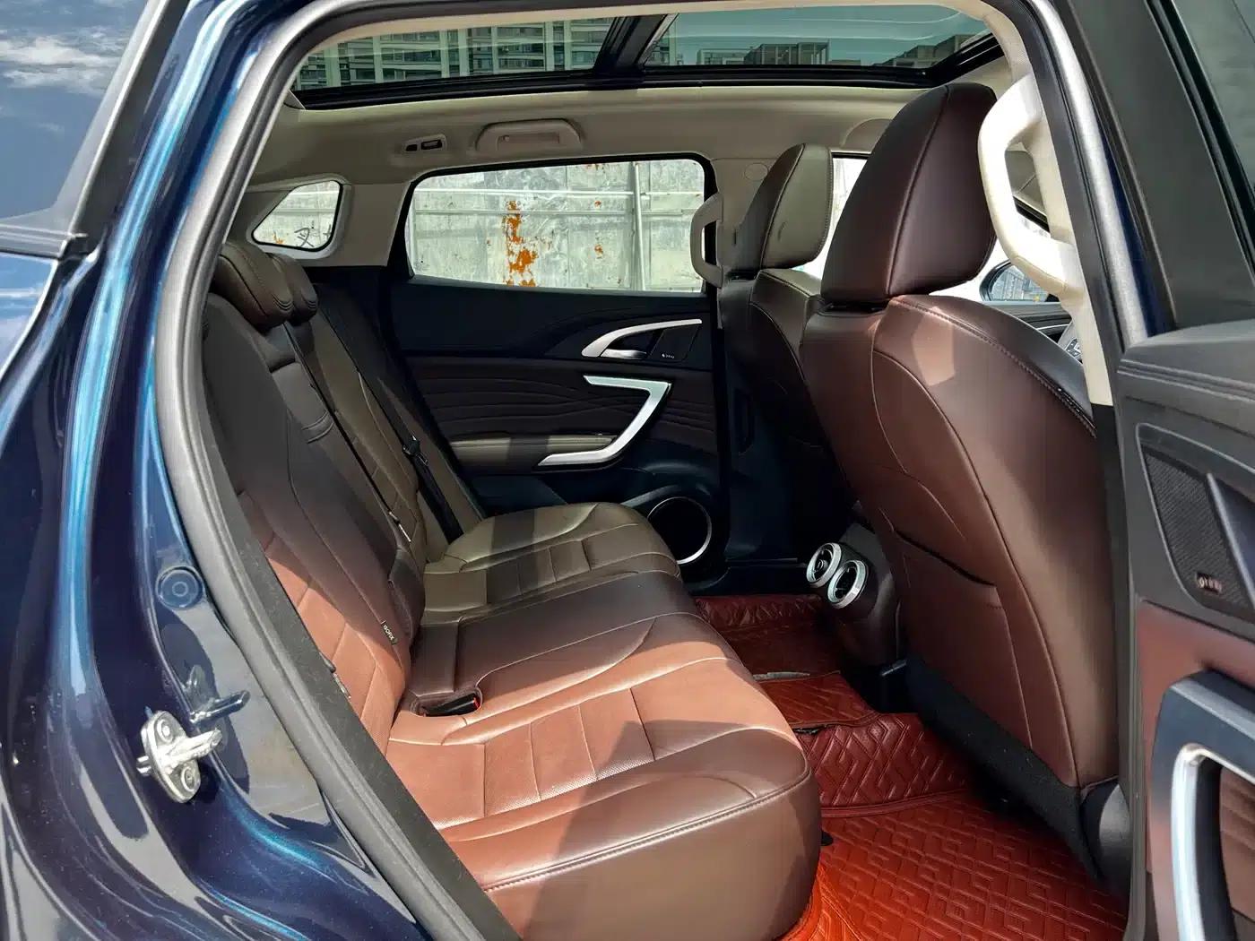 Weipai VV7 New Energy 2020 PHEV 2.0T Flagship Edition — миниатюра 7