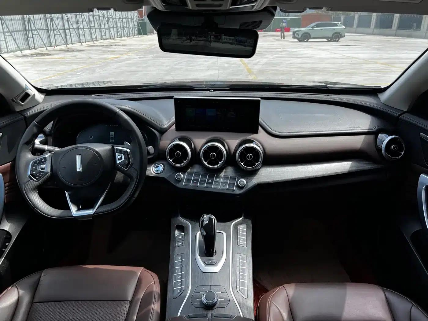 Weipai VV7 New Energy 2020 PHEV 2.0T Flagship Edition — миниатюра 9