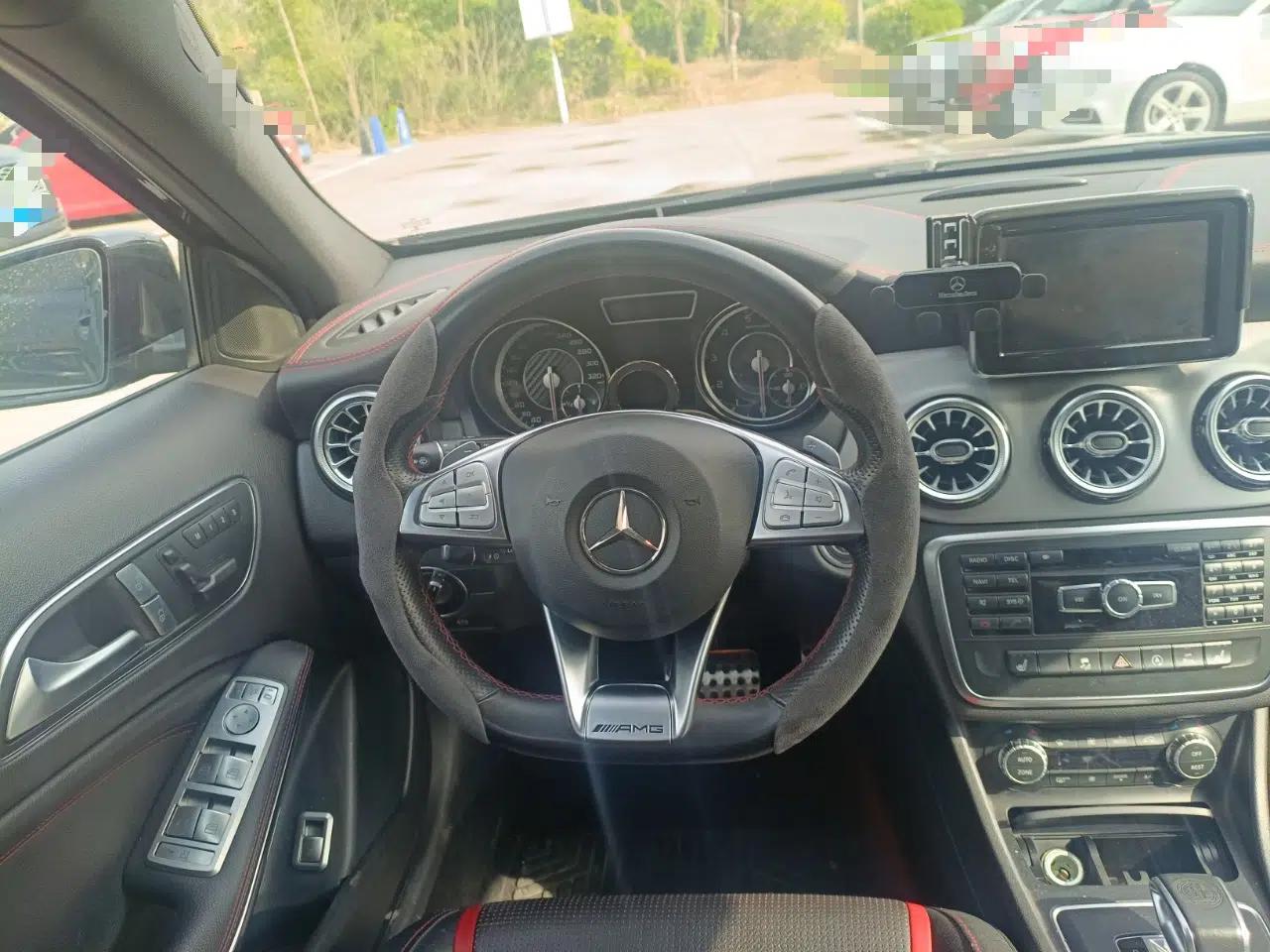 Mercedes-Benz GLA AMG 2015 AMG GLA 45 4MATIC — миниатюра 11