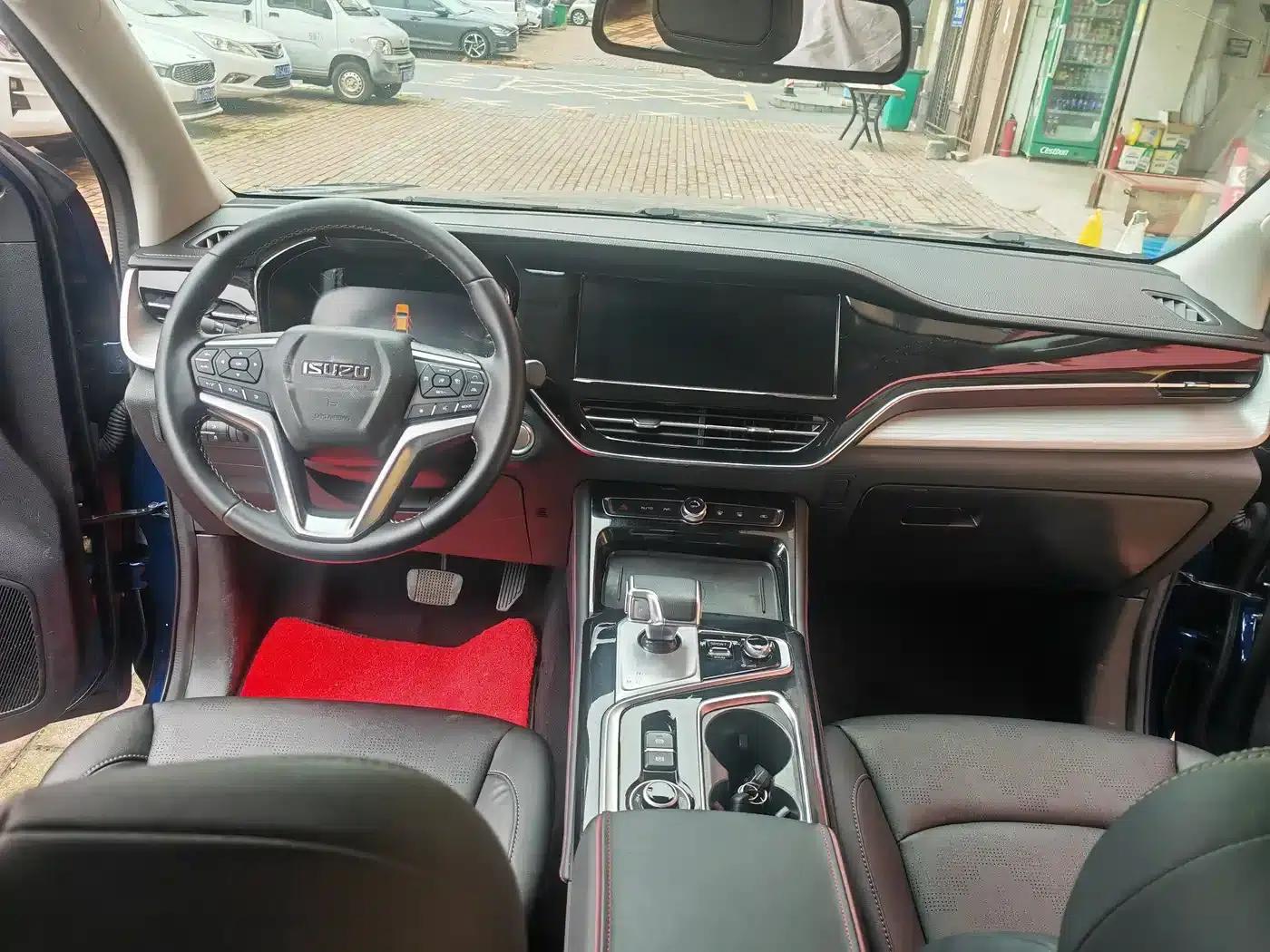 D-MAX 2023 1.9T Automatic 4WD V-CROSS Elite Edition — миниатюра 9