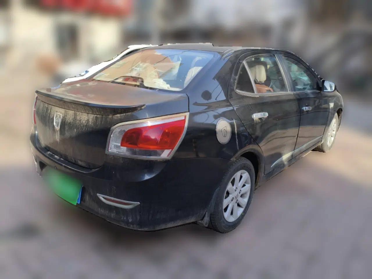Baojun 630 2011 1.5L manual Elite version — миниатюра 6