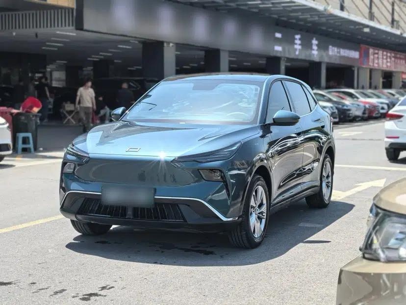 Bestune Yueyi 03 2025 565km Enjoy Edition — миниатюра 1