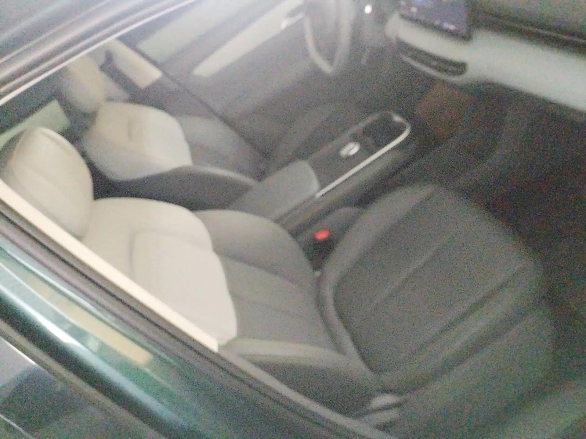 Bestune Yueyi 03 2025 565km Enjoy Edition — миниатюра 9
