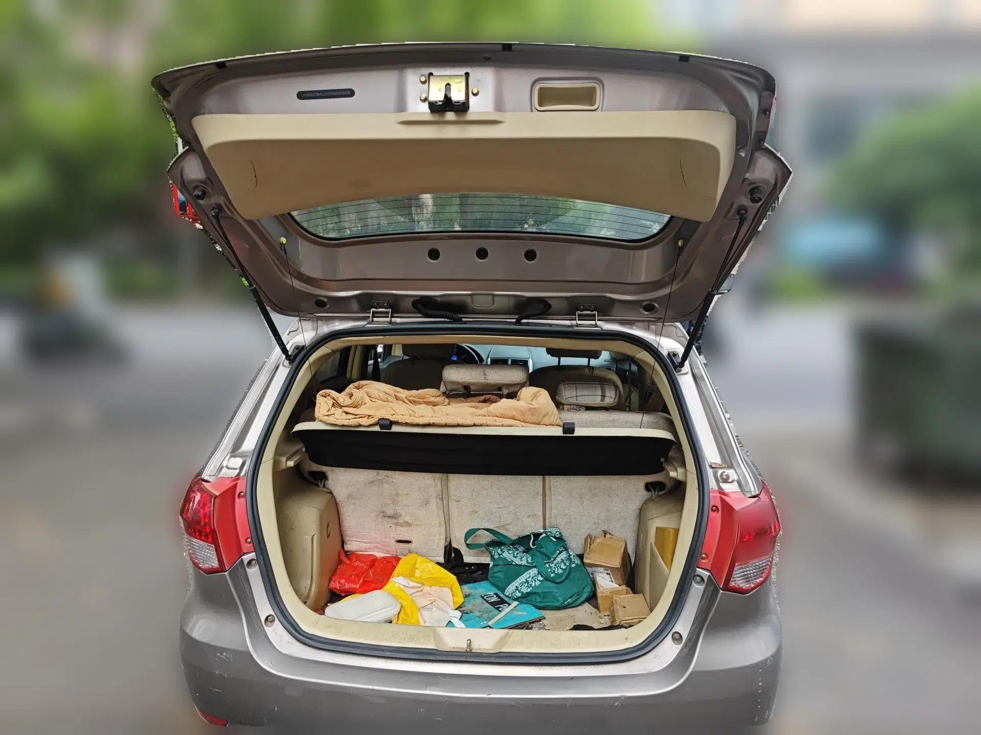 BAIC E Series 2012 Hatchback 1.5L Automatic Leshang Version — миниатюра 20