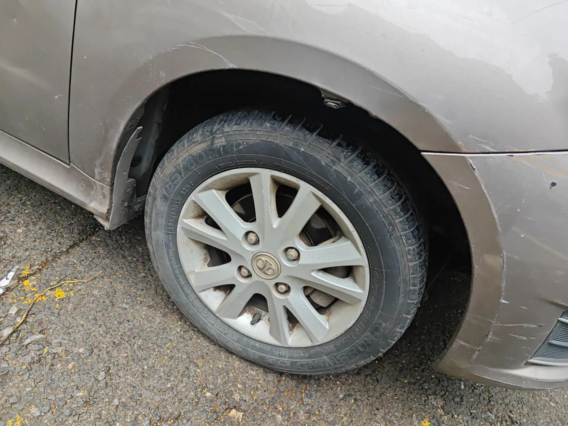 BAIC E Series 2012 Hatchback 1.5L Automatic Leshang Version — миниатюра 8