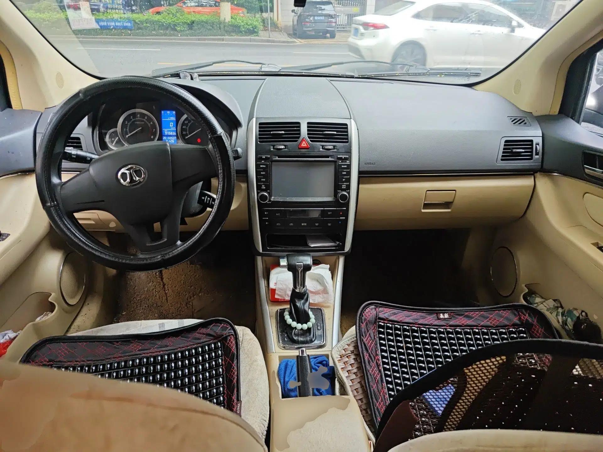 BAIC E Series 2012 Hatchback 1.5L Automatic Leshang Version — миниатюра 10