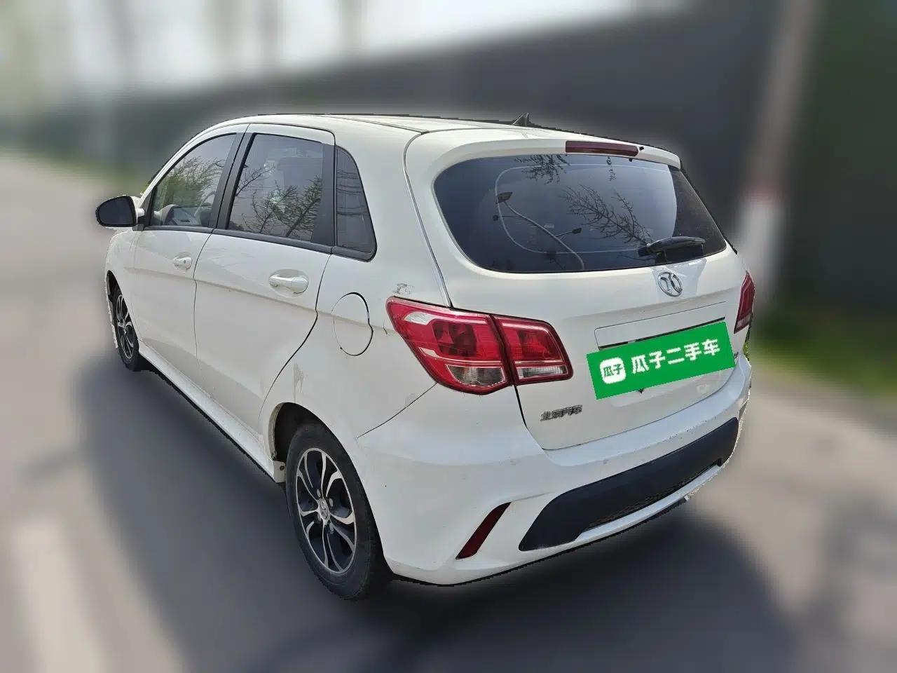 BAIC Senova D20 2015 Hatchback 1.5L Manual Lotte Edition — миниатюра 4
