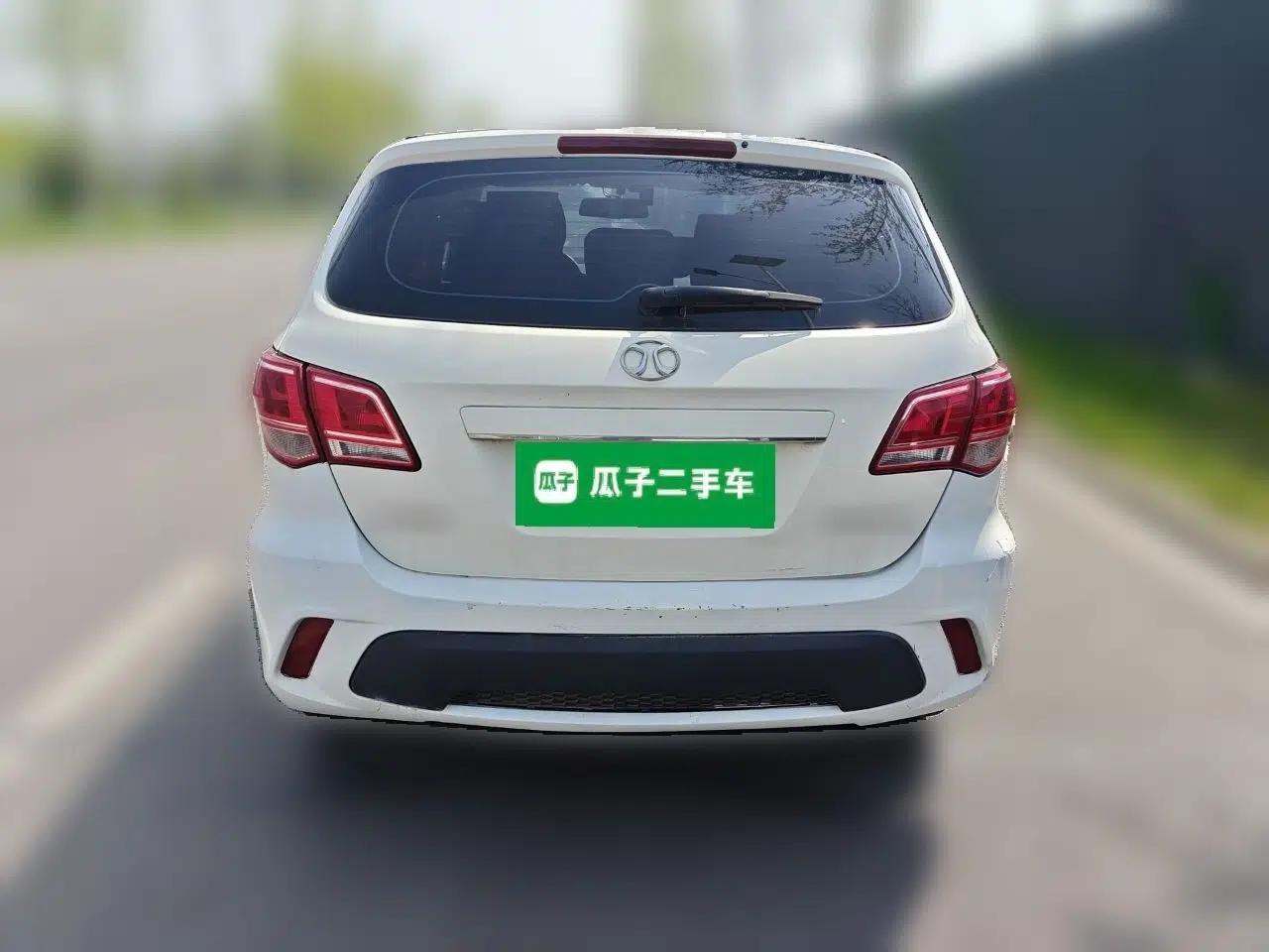 BAIC Senova D20 2015 Hatchback 1.5L Manual Lotte Edition — миниатюра 5