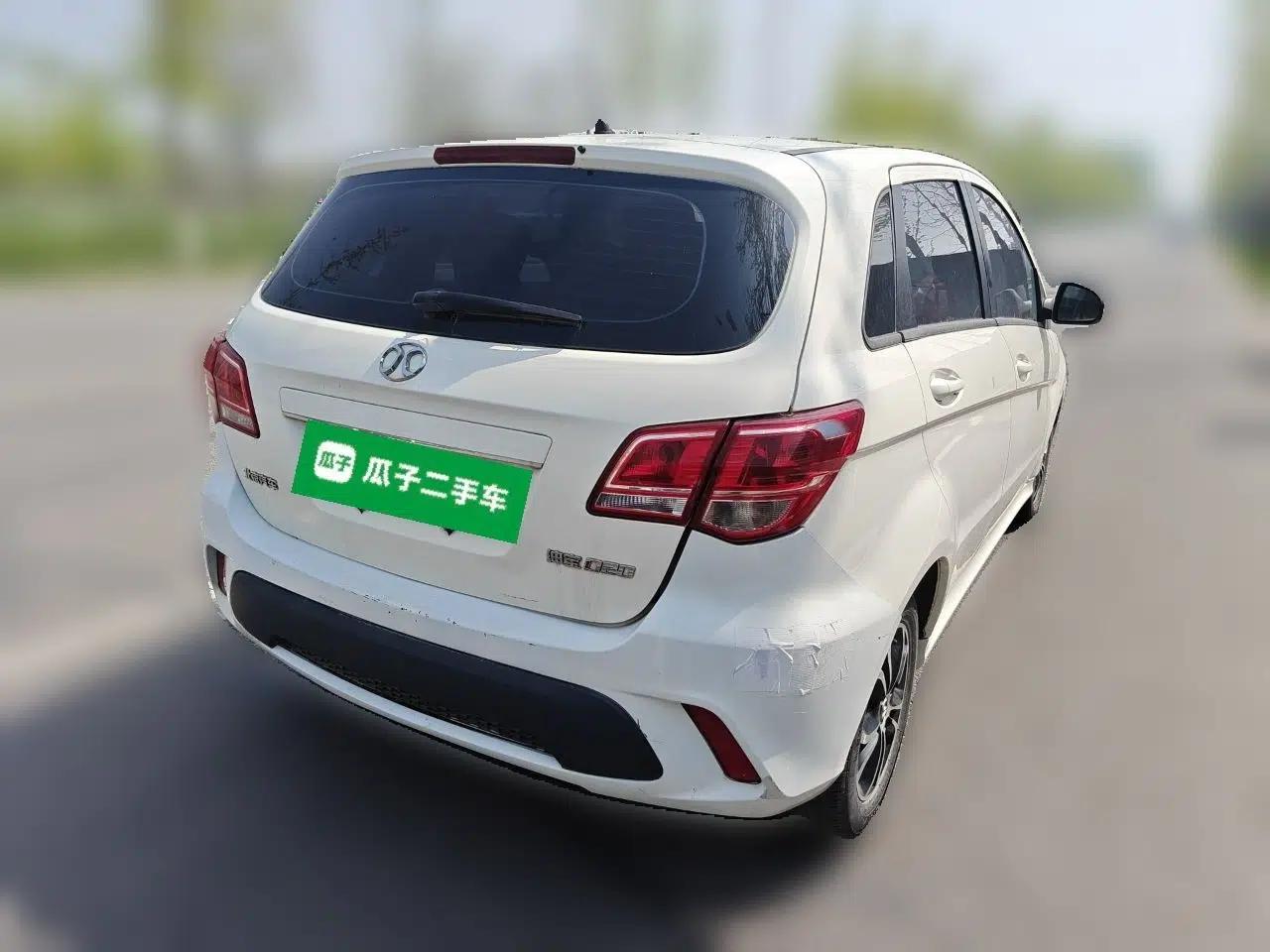 BAIC Senova D20 2015 Hatchback 1.5L Manual Lotte Edition — миниатюра 6