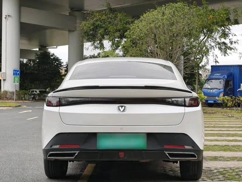 CHANGAN Eado PHEV 2025 Smart New Blue Whale 145KM High-Energy Edition — миниатюра 5