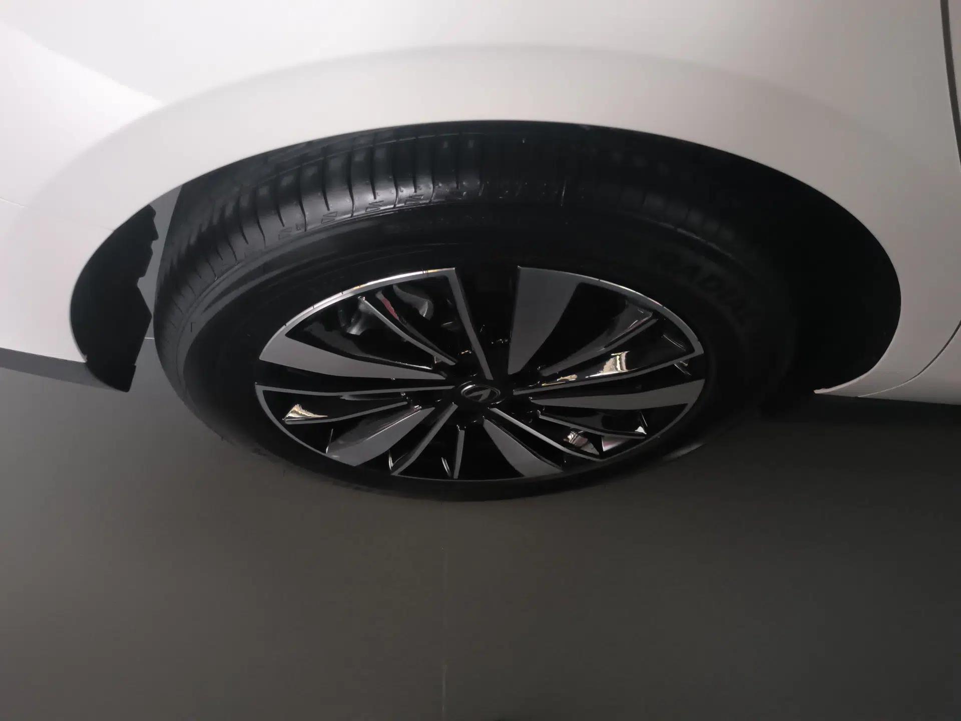 CHANGAN Eado PHEV 2025 Smart New Blue Whale 145KM Battleship Edition — миниатюра 10