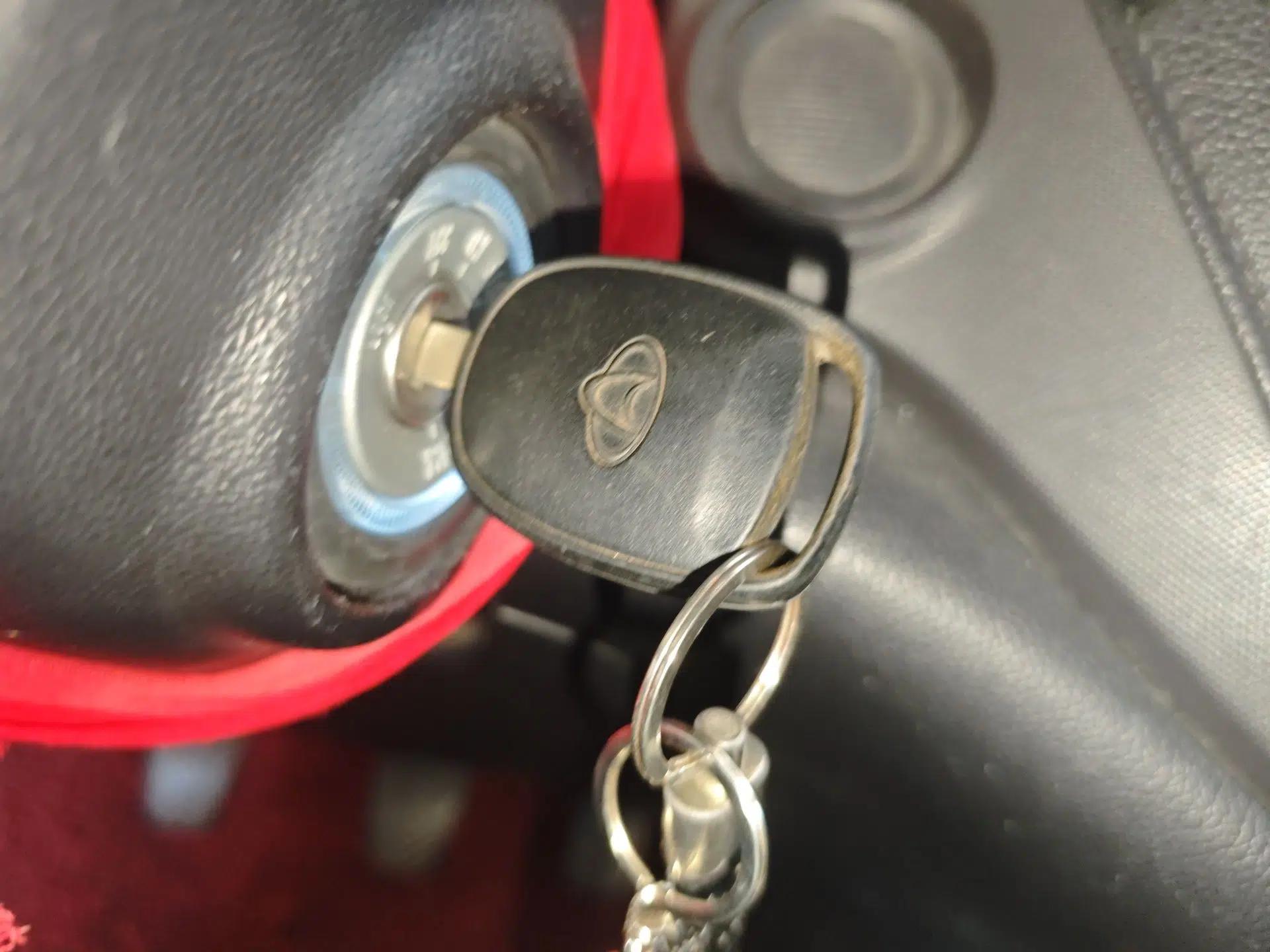 CHANGAN OSHAN A800 2019 1.6L Manual Comfort Model China VI Standard — миниатюра 9