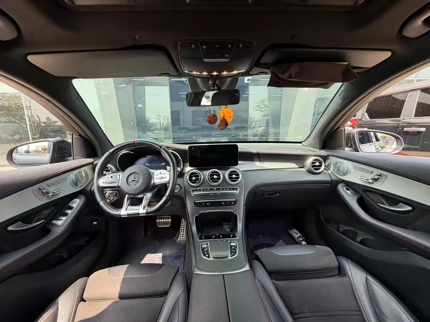 Mercedes-Benz GLC Coupe AMG 2020 AMG GLC 43 4MATIC Coupe SUV — миниатюра 9