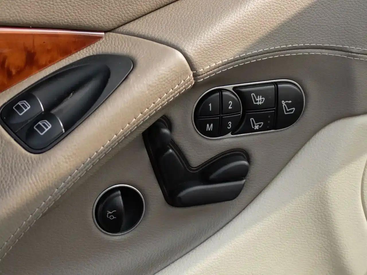 Mercedes-Benz SL-Class 2010 SL 500 — миниатюра 13
