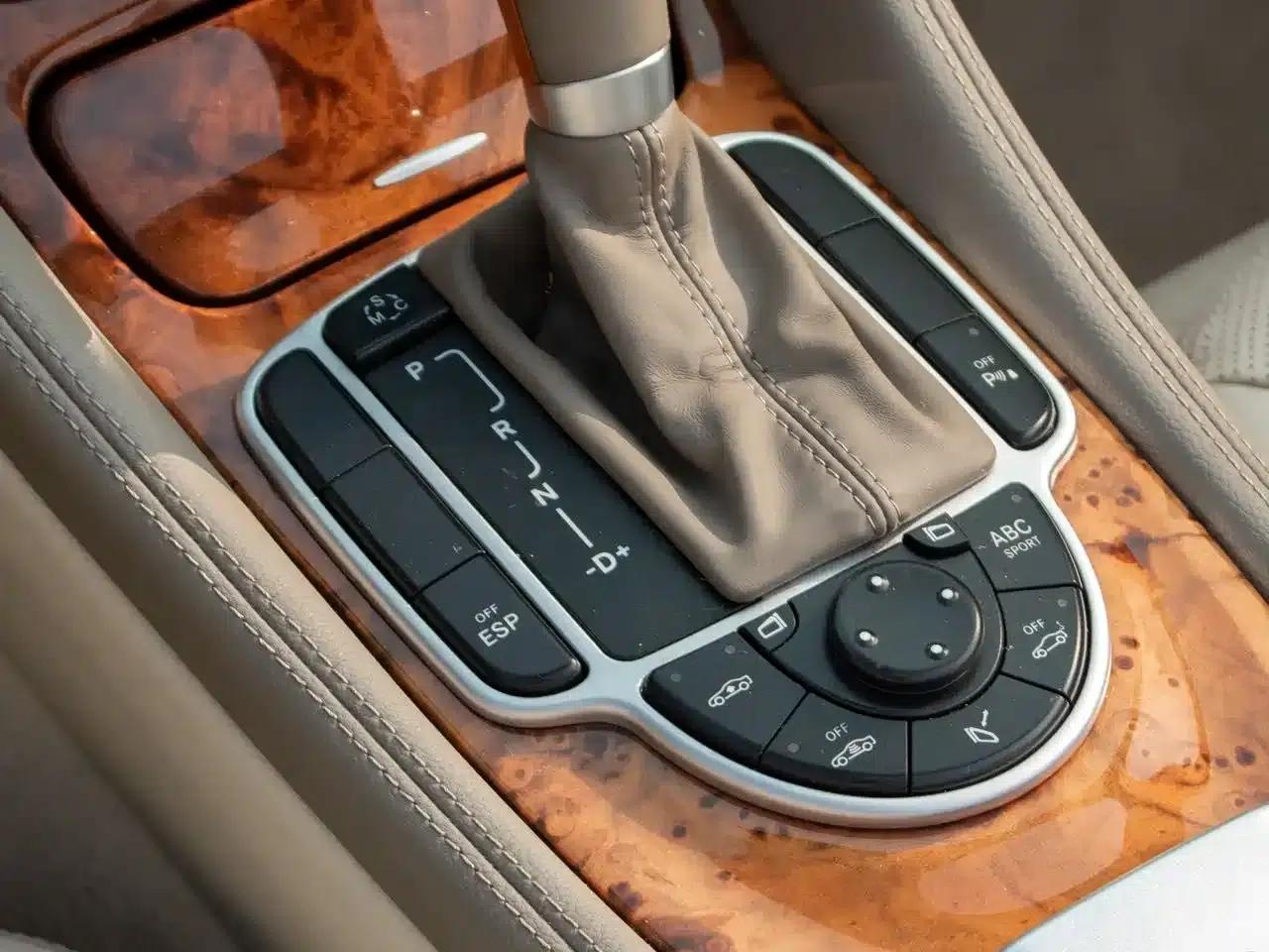 Mercedes-Benz SL-Class 2010 SL 500 — миниатюра 17