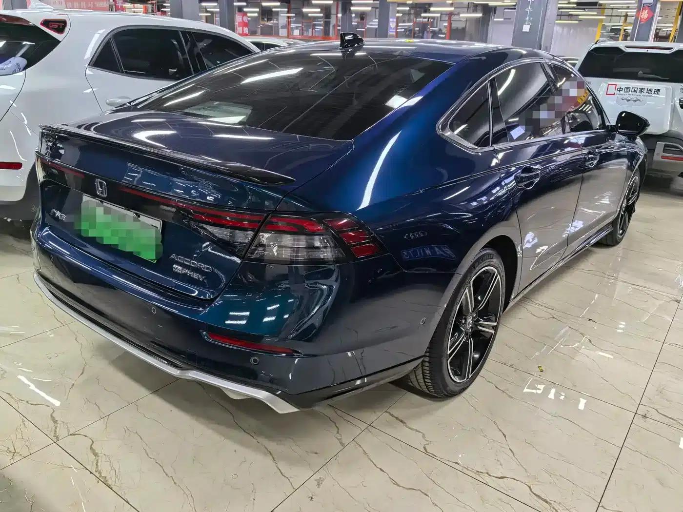 Accord PHEV 2023 2.0L e:PHEV Flagship Edition — миниатюра 6