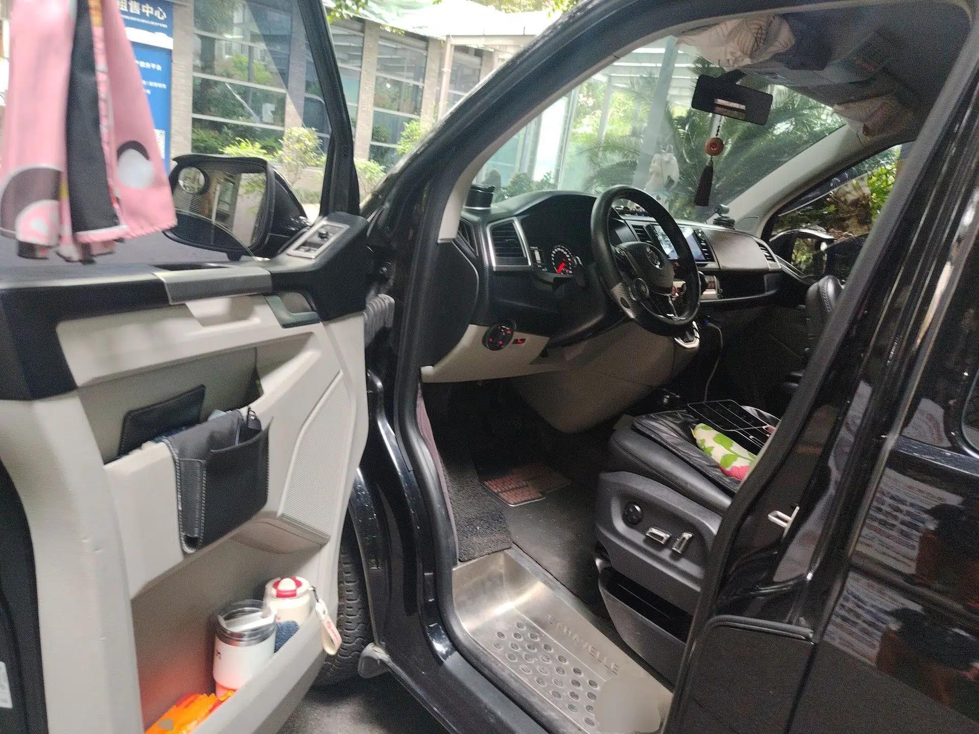 Volkswagen Caravelle 2019 2.0 TSI Four-Wheel Drive Luxury Edition 7 Seats — миниатюра 17