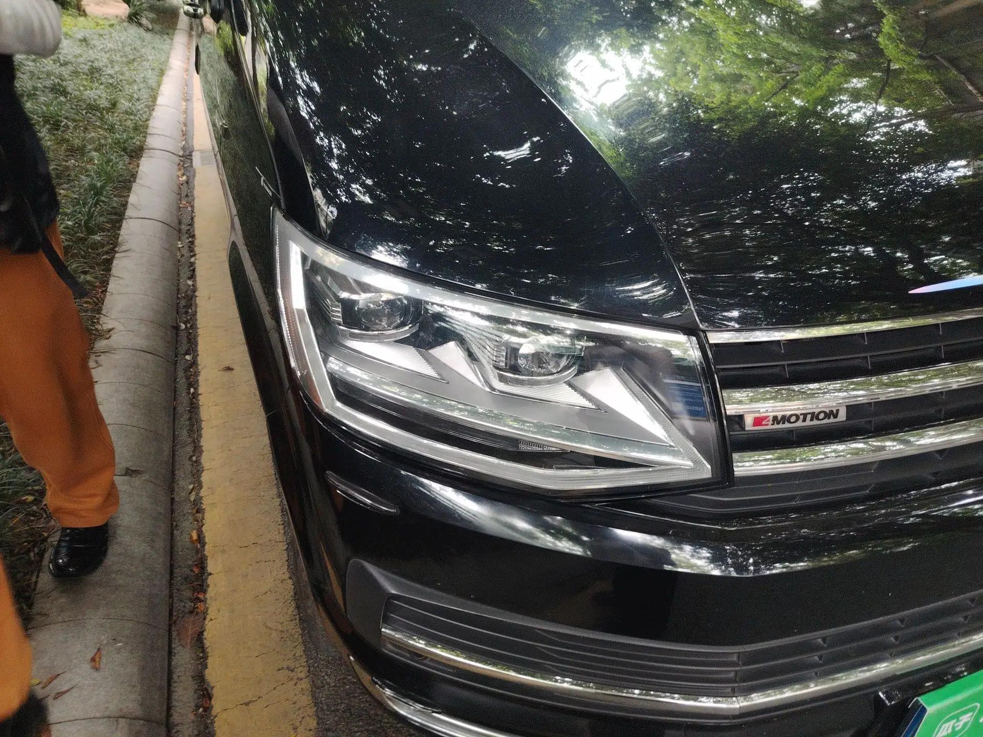 Volkswagen Caravelle 2019 2.0 TSI Four-Wheel Drive Luxury Edition 7 Seats — миниатюра 7